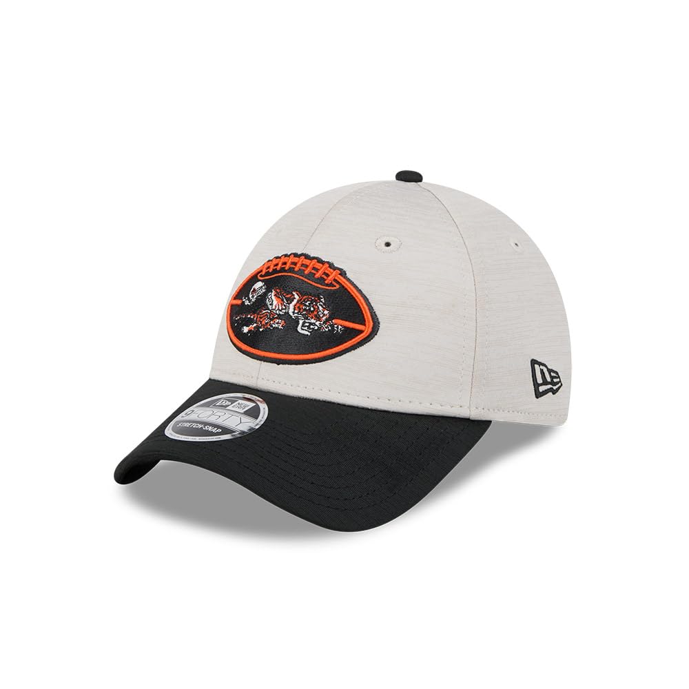 New Era Men's NFL Sideline 9Forty Stretch Snap Chicago Bears One Size Fits Most