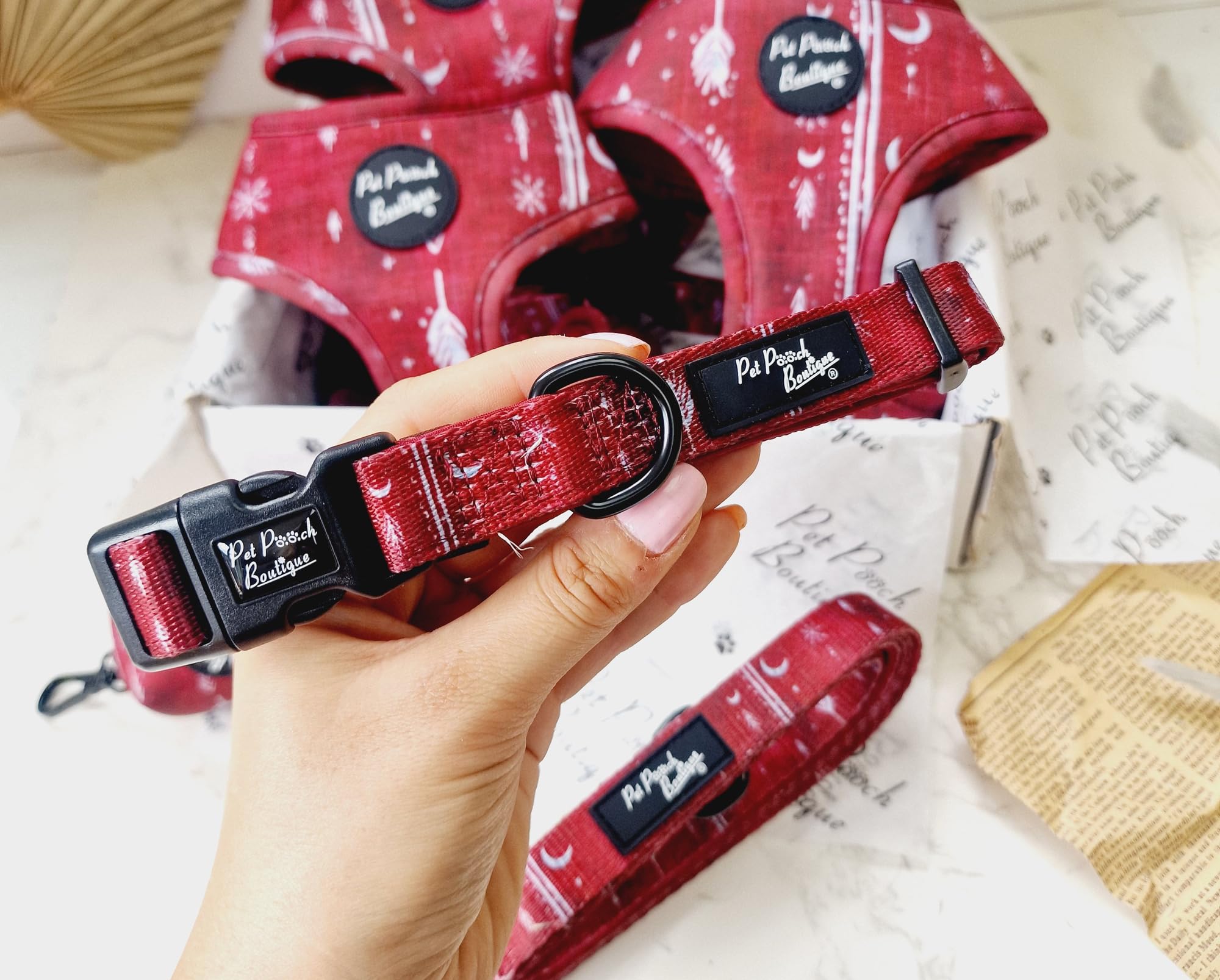 RED TITAN DOG COLLAR M