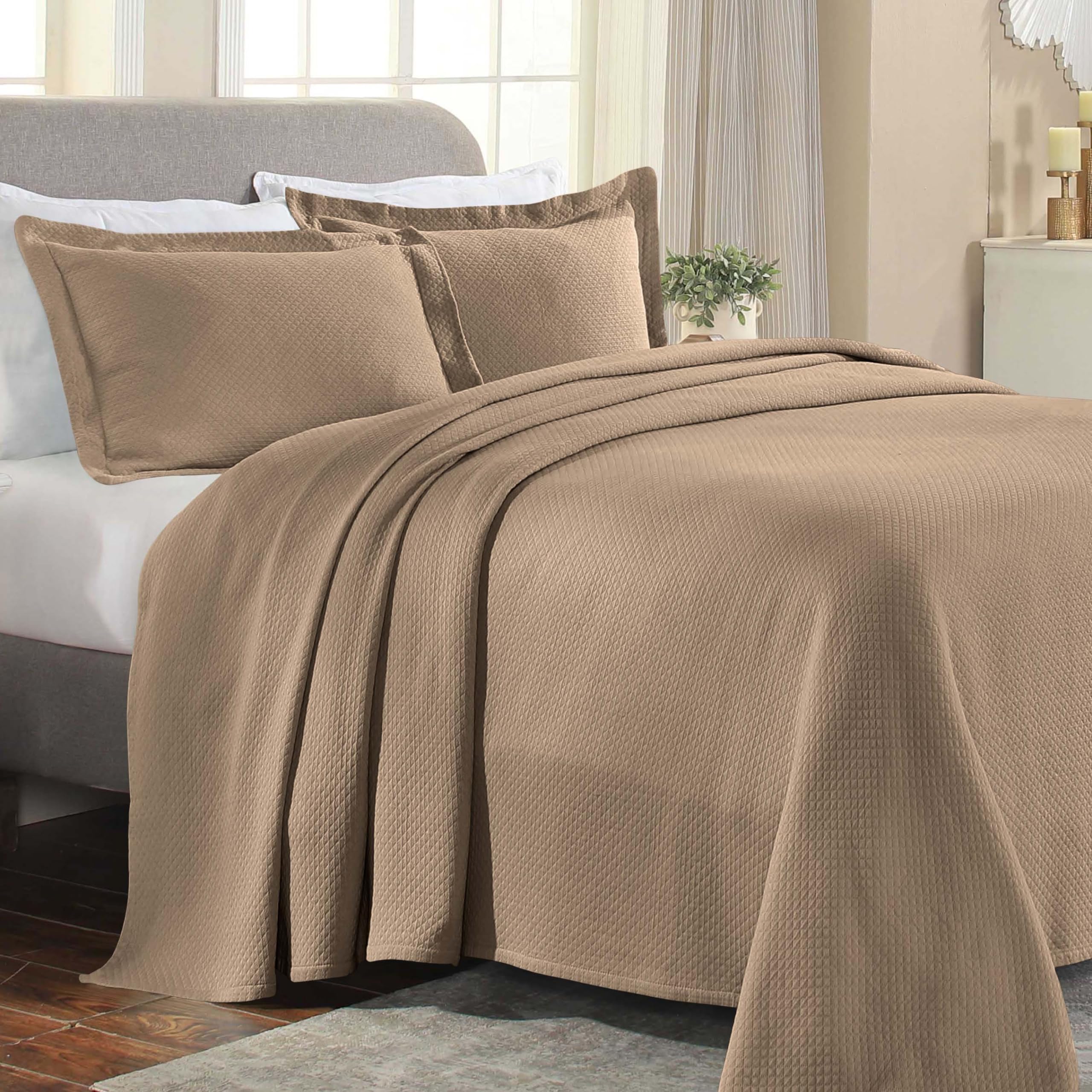 SUPERIOR Cotton Bedspread, Taupe, Twin